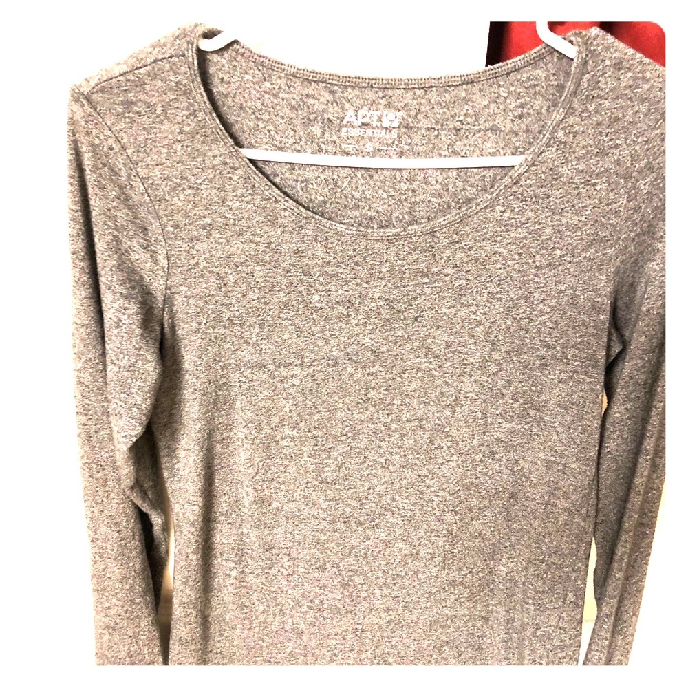 Long sleeve fitted shirt